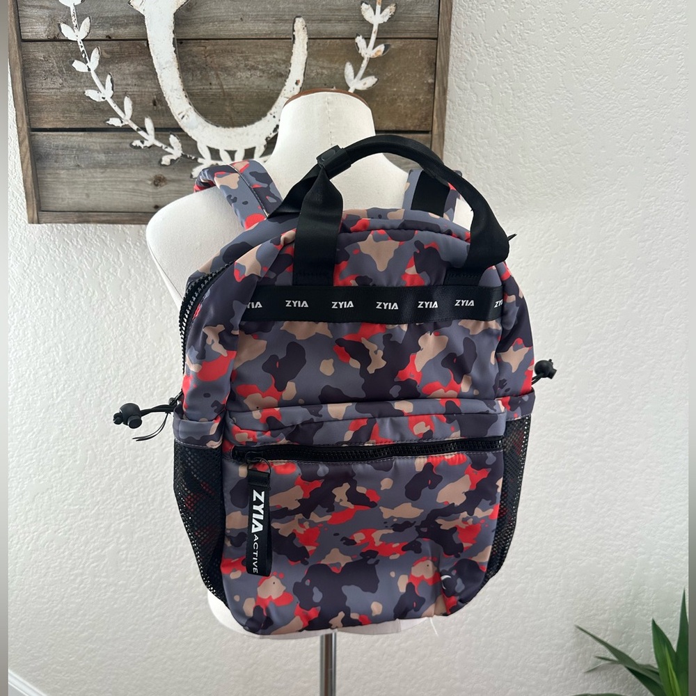 ZYIA active by Vooray camo Flux backpack satchel bag‎